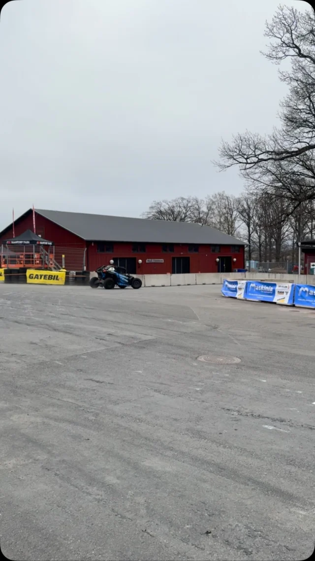 Full fart på Elmia när SxS Nordic testkör inför uppvisning 👍🏆 #sxsnordic #elmia #glosser